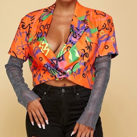 HOT TOPIC! - Picture 3 of 8